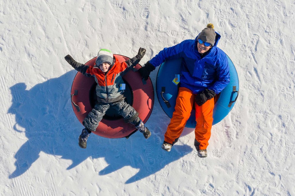 Glissade sur tube aux Super Glissades Matha!