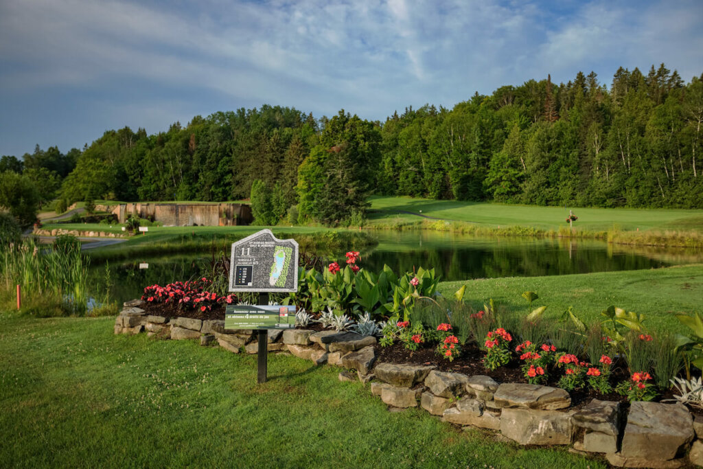 Inauguration du 11e trou : la chute du Golf Matha